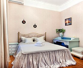 Трёхкомнатная квартира посуточно по ул. Бассейная 3